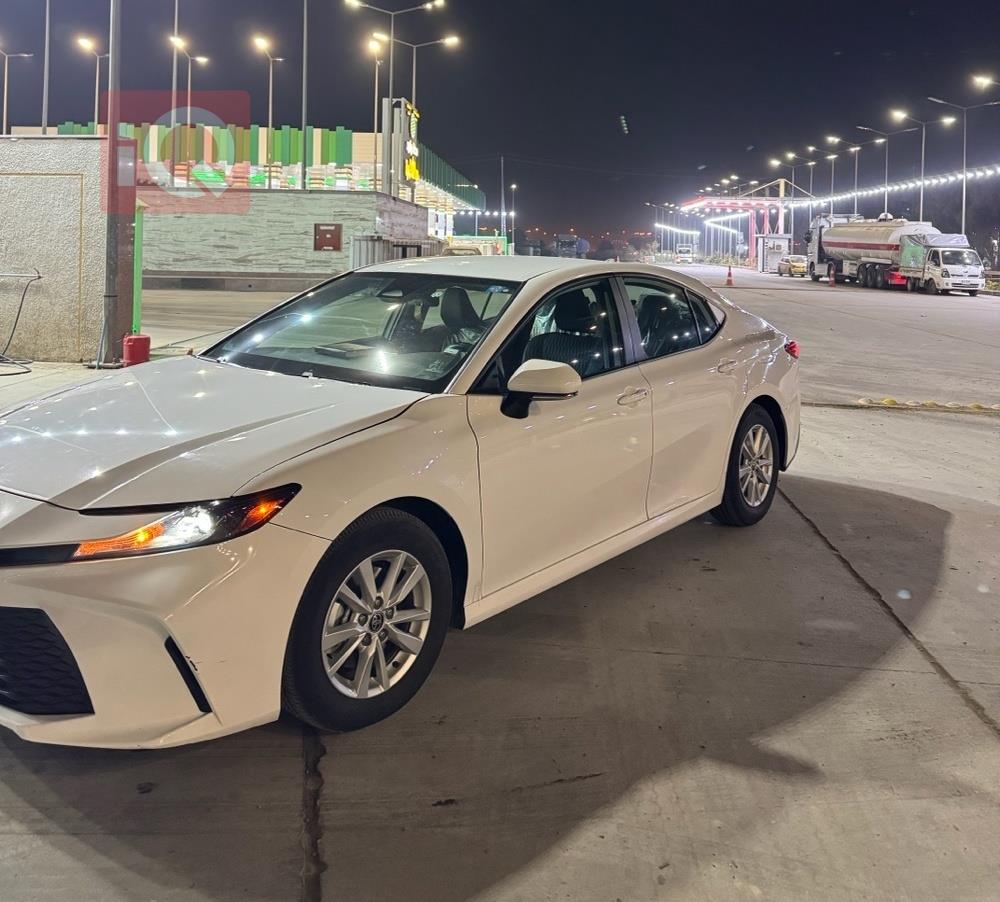 تۆیۆتا کامری